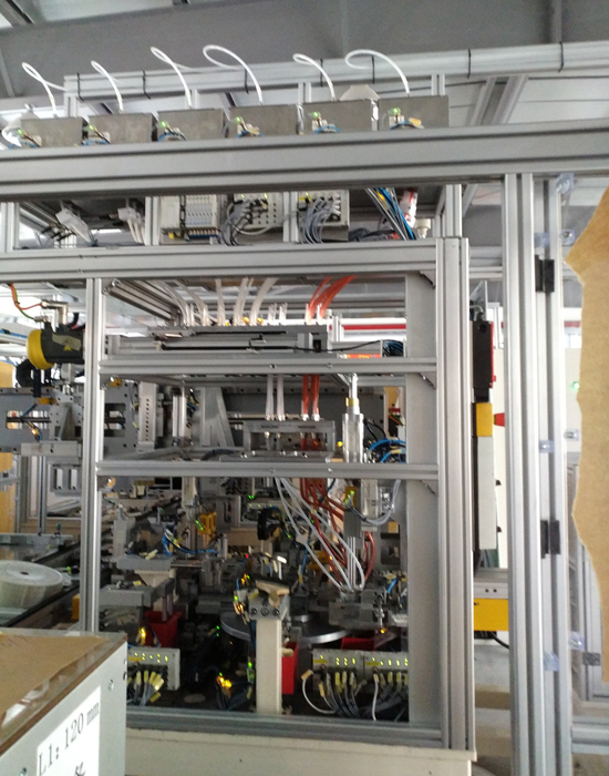 1725414099237094.jpg 延峰安道拓滑軌線